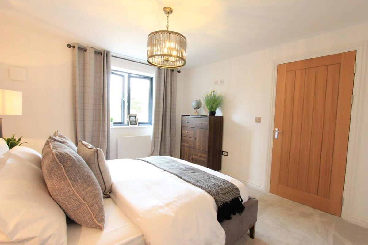Cabot Mews 3